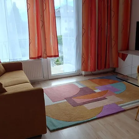 Appartement Erster Stock Nord Hall in Tirol