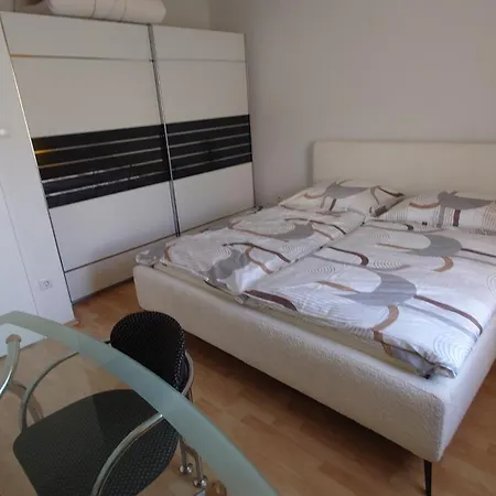 Erster Stock Nord Hall in Tirol